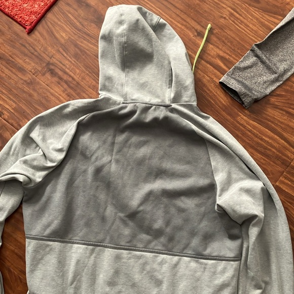 Nike & Under Armour | BUNDLE Nike hoodie and UA heatgear compression leggings XL - Picture 6 of 10